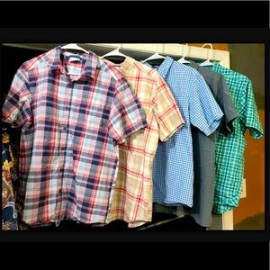 Columbia Button Up Shirts (4) Medium + Under Armour Button Up shirt (1) Medium